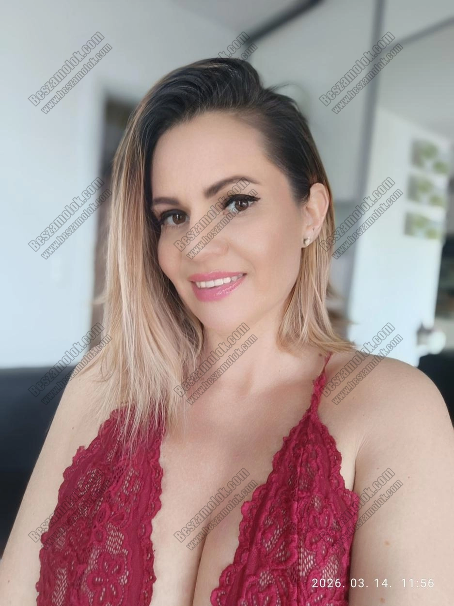Lèna - +36 20 807 6233 - francia imado foto