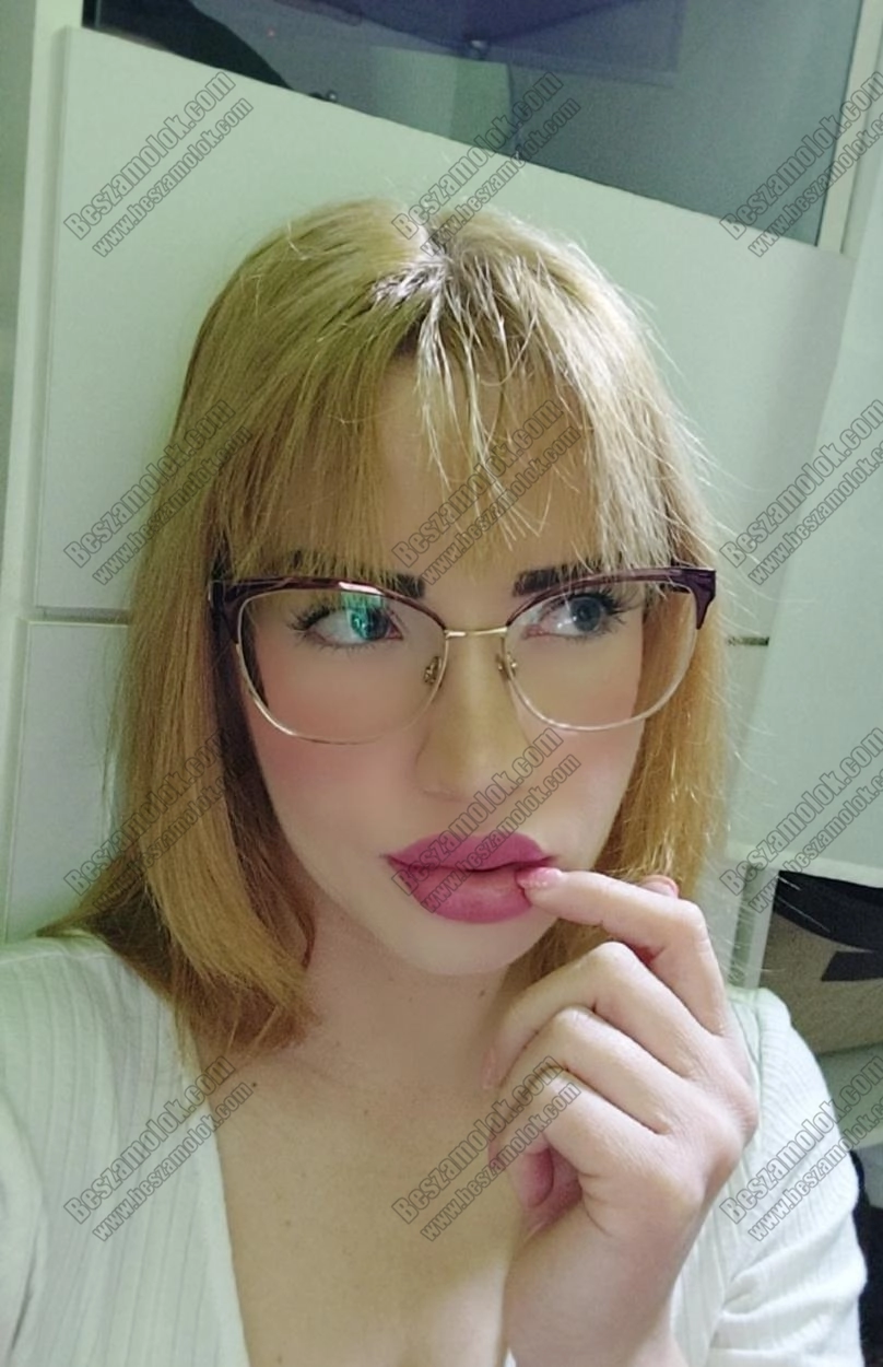 Lotti - +36 20 558 2031 - francia imado foto